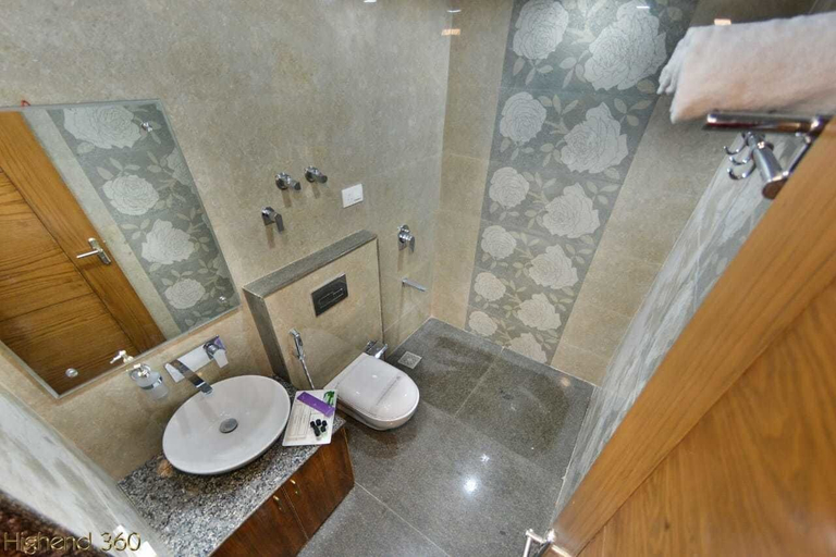 Bathroom 3, Hotel The Montreal Srinagar, Srinagar