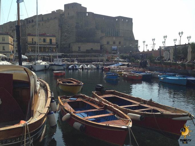 Exterior & Views 2, Suncity B&B, Napoli