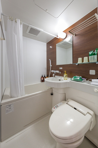 Bathroom 4, Hotel Route Inn Hamada Ekimae, Hamada
