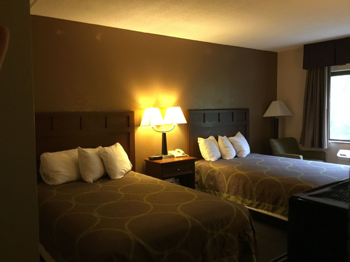 Super 8 by Wyndham Manchester Airport, Hillsborough
