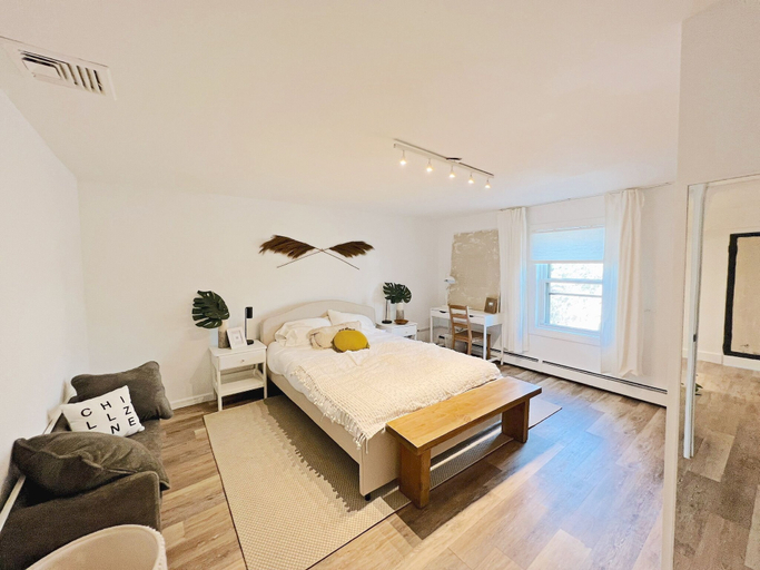 Bedroom 2, House on Fort Hale, New Haven