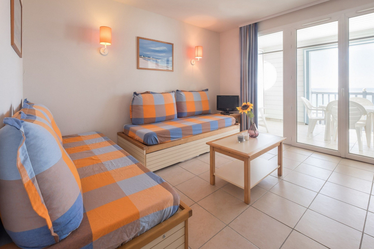 Bedroom 3, Lagrange Vacances Les Terrasses de L'Océan, Finistère