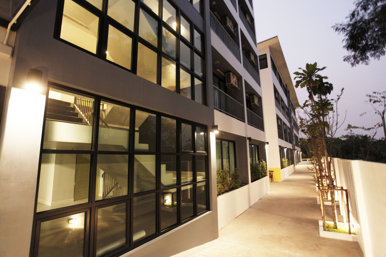 Exterior & Views 2, Port Canary Hotel, Lat Krabang