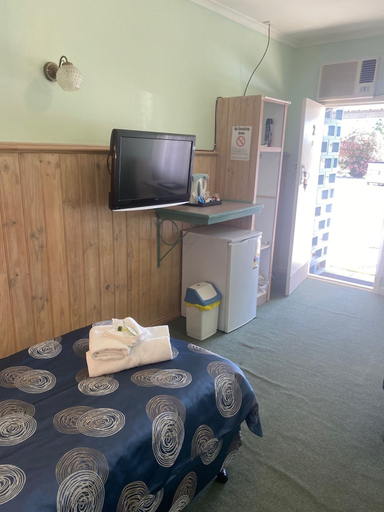 Bedroom 3, Paddle Steamer Motel, Swan Hill - Central
