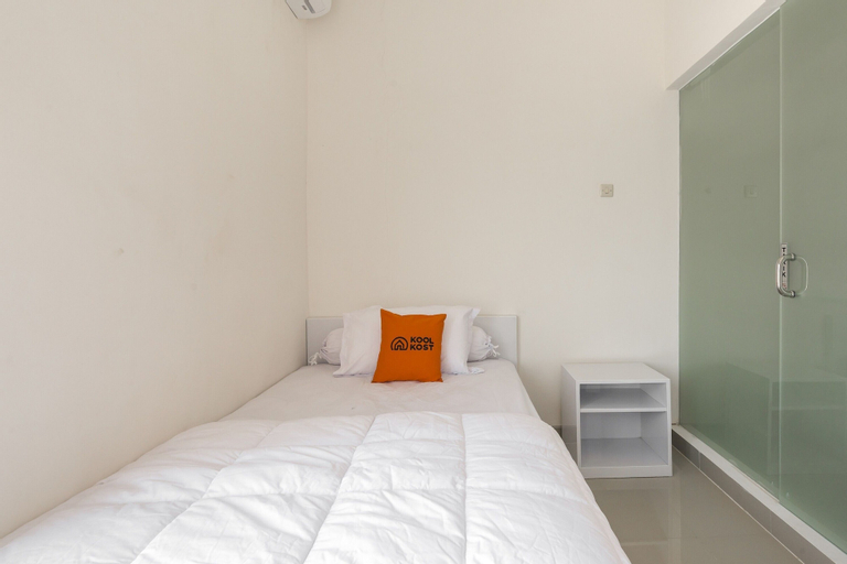 Bedroom 4, KoolKost near T2 Juanda Airport (Minimum Stay 6 Nights), Surabaya