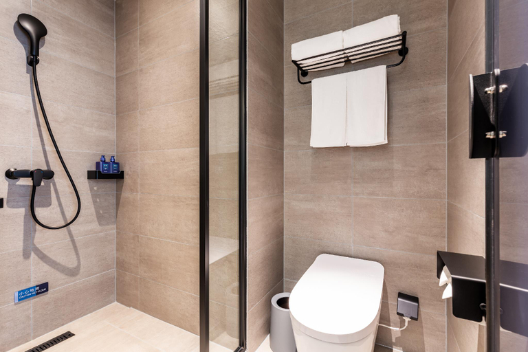 Bathroom 3, Hanting Hotel Luoyang Sports Center, Luoyang