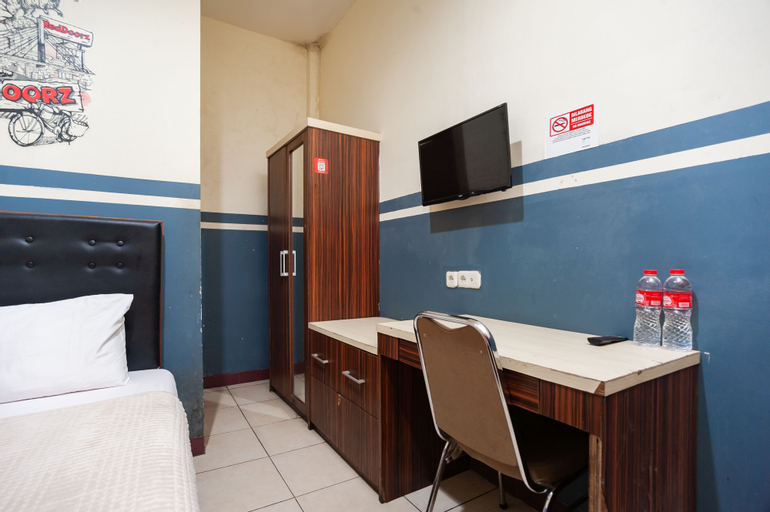 Bedroom 25