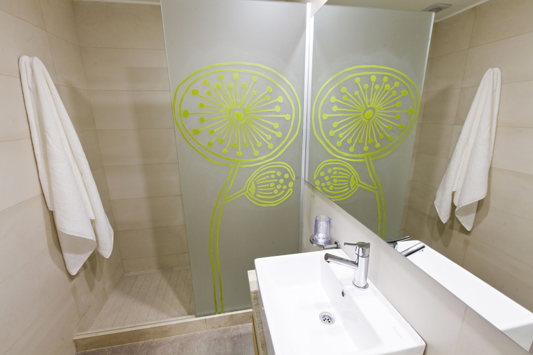 Bathroom 3, Le Montreal Apartments, Capital