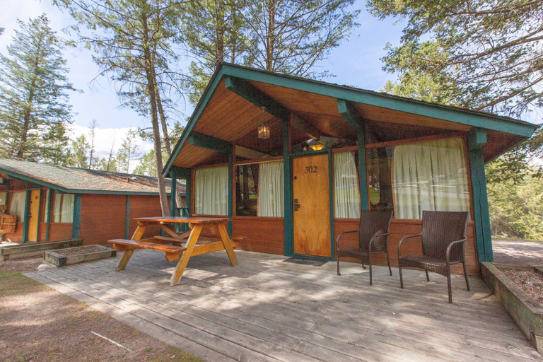 Exterior & Views 2, Fairmont Hot Springs Resort, East Kootenay