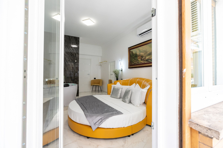 Bedroom 3, Gregorio VII Luxury Suites San Damaso, Rome
