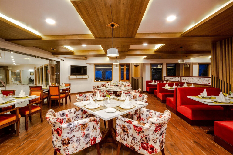 Food & Drinks 4, Anand Vardhan Resorts, Kullu