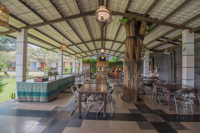Food & Drinks 4, Yehezkiel Hotel Lembang Mitra RedDoorz, Bandung