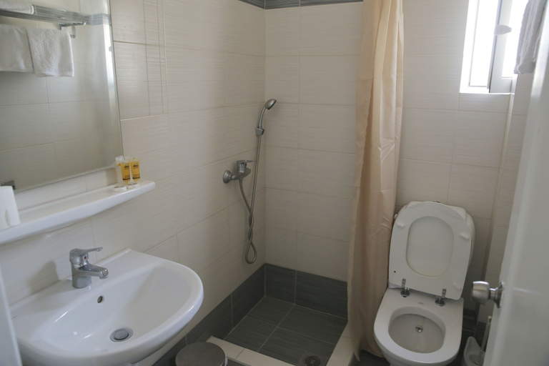 Bathroom 4, Hotel Anesi, Attica