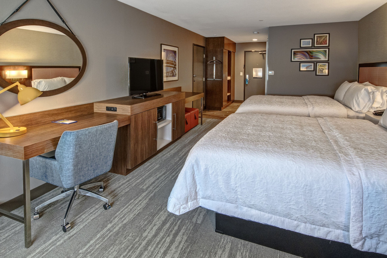 Bedroom 3, Hampton Inn Vallejo, Solano