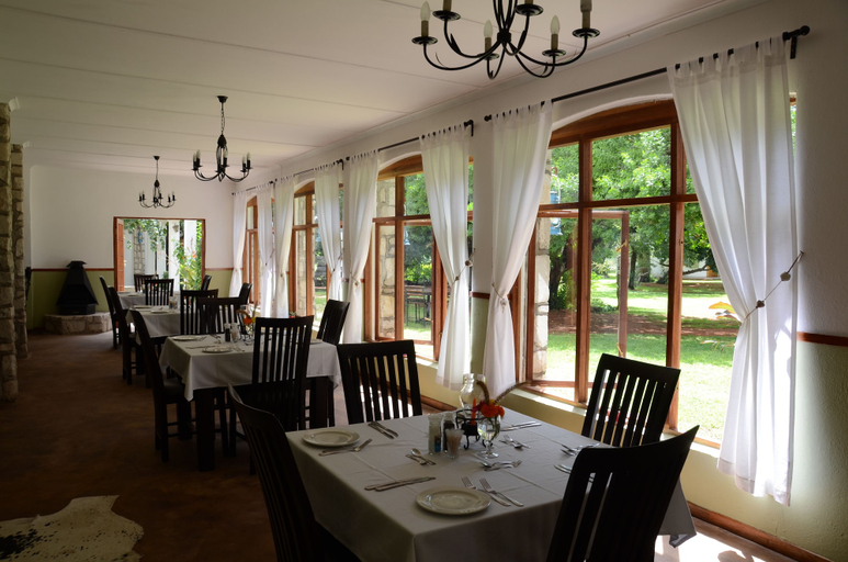 Food & Drinks 5, Kalahari Farmhouse, Mariental Rural