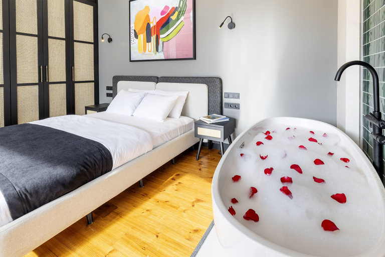 Bedroom 5, Upside Apartments, Beyoğlu