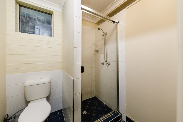 Bathroom 3, Bowen Terrace Accommodation, New Farm