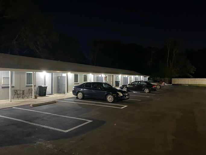 Public Area 4, American Inn, Escambia