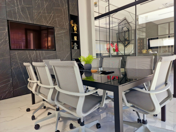 Others 5, Sveltos Residence 3Bedroom Suites, Larnaca