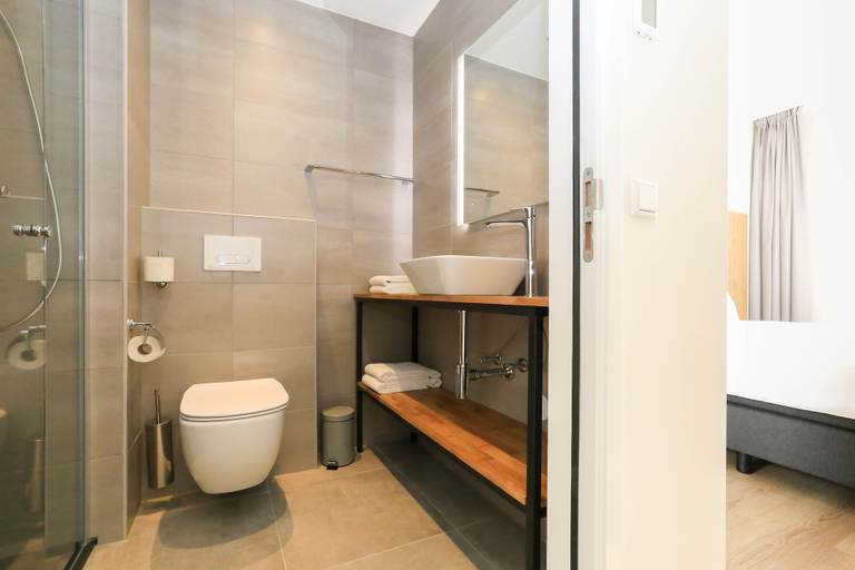 Bathroom 4, Fletcher Hotel Rotterdam-Airport, Rotterdam