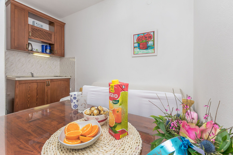 Food & Drinks, Apartments Clarus Mare, Dugi Rat