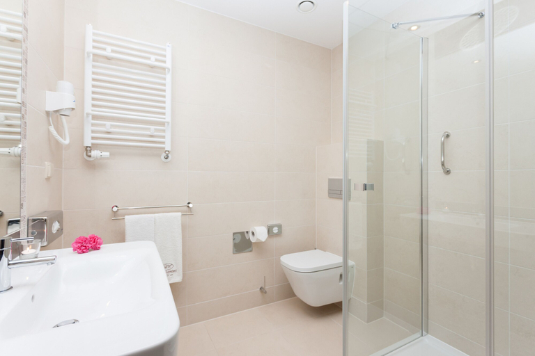 Bathroom 5, Hotel Lambert Medical Spa, Kołobrzeg