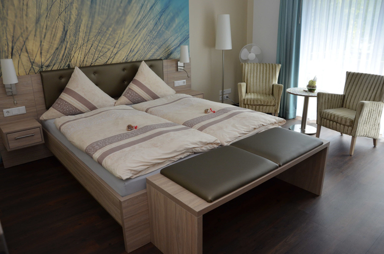 Bedroom 3, Hotel Dreyer, Osnabrück