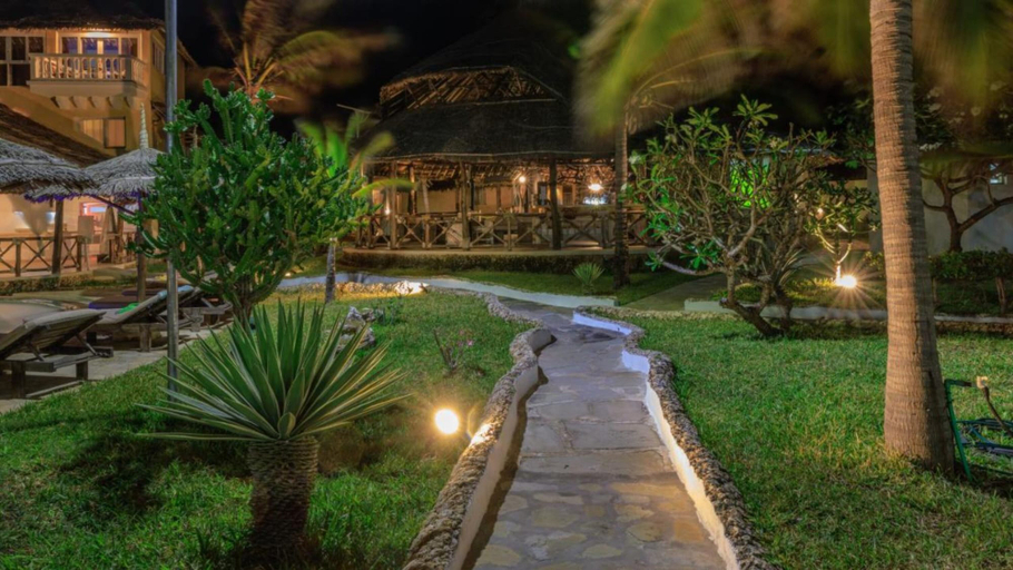 Exterior & Views 2, Mawe Zuri Resort, Kilifi North
