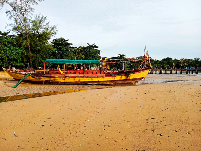 Others 5, The Azure - M'Pai Bay, Sihanoukville