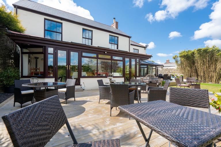 Food & Drinks, The Cedars, Cornwall