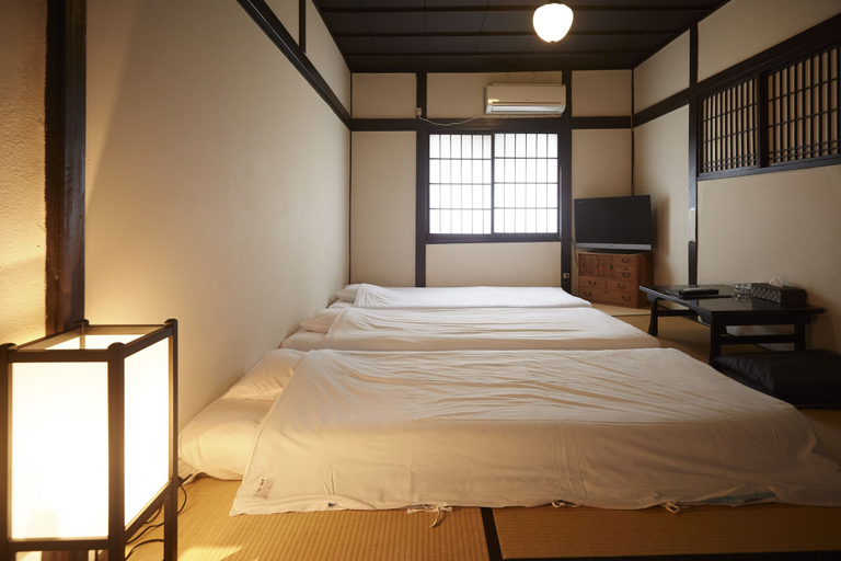 Bedroom 2, Takeyaso Inn, Amagasaki