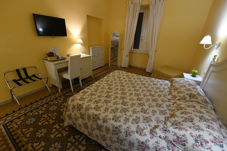 Bedroom 3, Buonanotte Roma 2, Rome