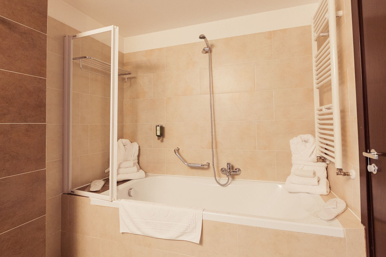 Bathroom 3, Hotel Paradis Cluj Napoca, Cluj-napoca
