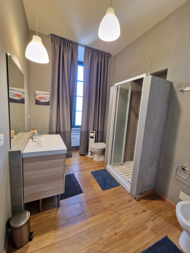 Bathroom 2, Casa cavalier, Torino