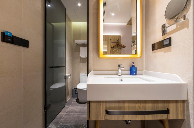 Bathroom 3, Hanting Shanghai Lujiazui Oriental Pearl, Shanghai