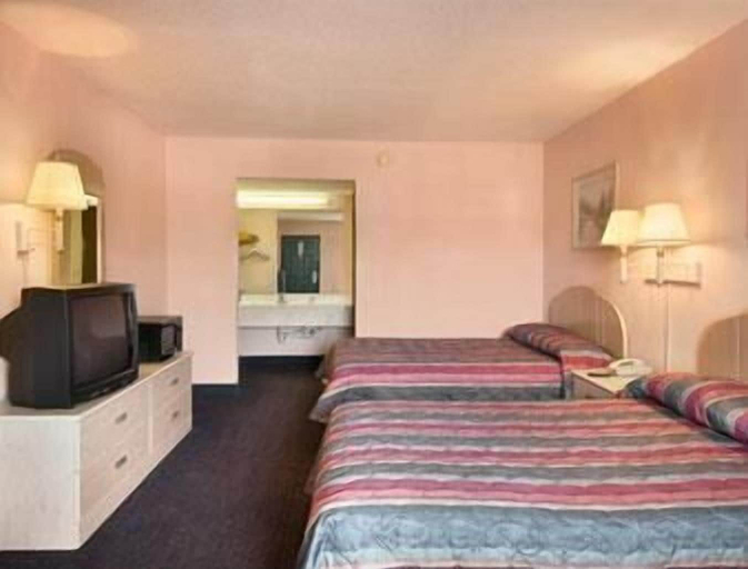 Bedroom 4, Super 8 by Wyndham Columbia, Richland