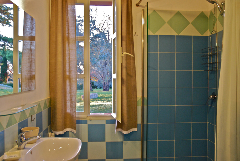 Bathroom 3, Alle Case Sparse, Livorno