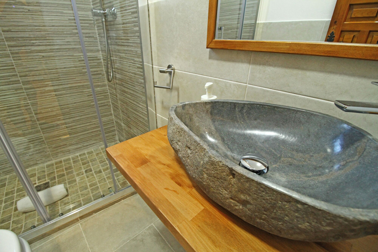 Bathroom 3, Apartamentos Mont Romies Plaza, Lleida