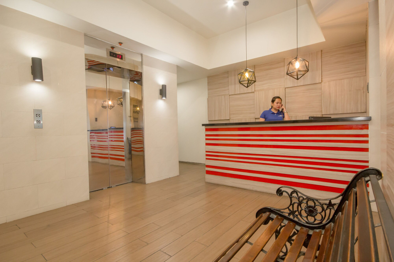 Others 5, Salcedo Suites, Makati City
