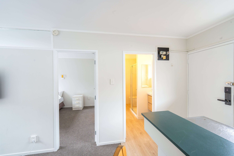 Bedroom 2, Ranfurly Evergreen Motel, Waitakere