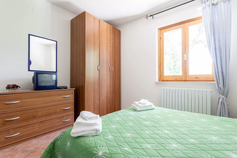 Bedroom 4, Agriturismo Sole Luna, Perugia