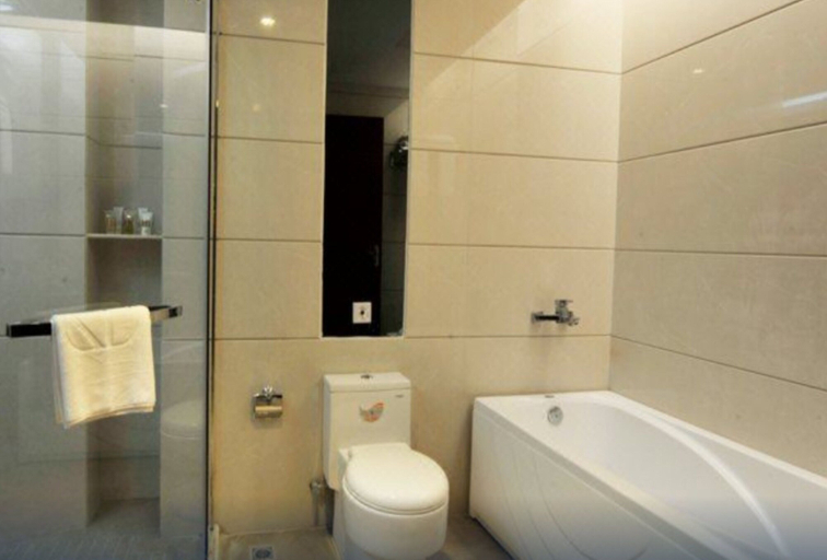 Bathroom 4, Sanlian Hotel - Shenzhen, Shenzhen