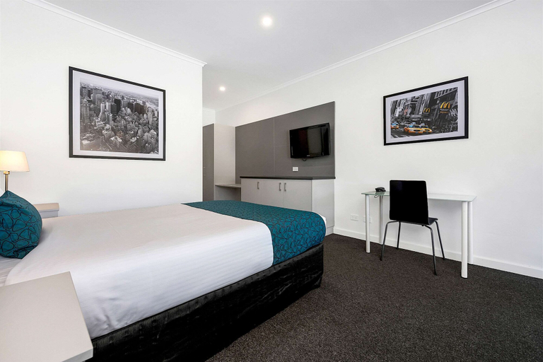 Bedroom 4, Comfort Inn & Suites Manhattan, Adelaide