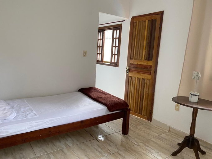 Bedroom 2, Suítes aconchegantes com piscina e praia, Angra dos Reis