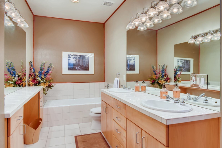 Bathroom 2, 1-1220 Lionsridge Loop 3B, Eagle