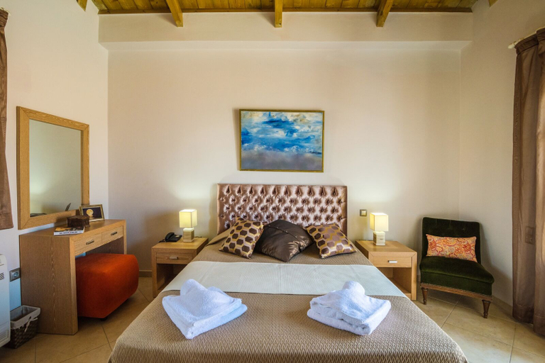 Bedroom 4, Castri Village - Kythira Quality Resort, Attica