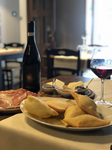 Food & Drinks 4, Albergo Plaza Tornolo, Parma