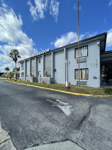 Ambassador Inn, Osceola