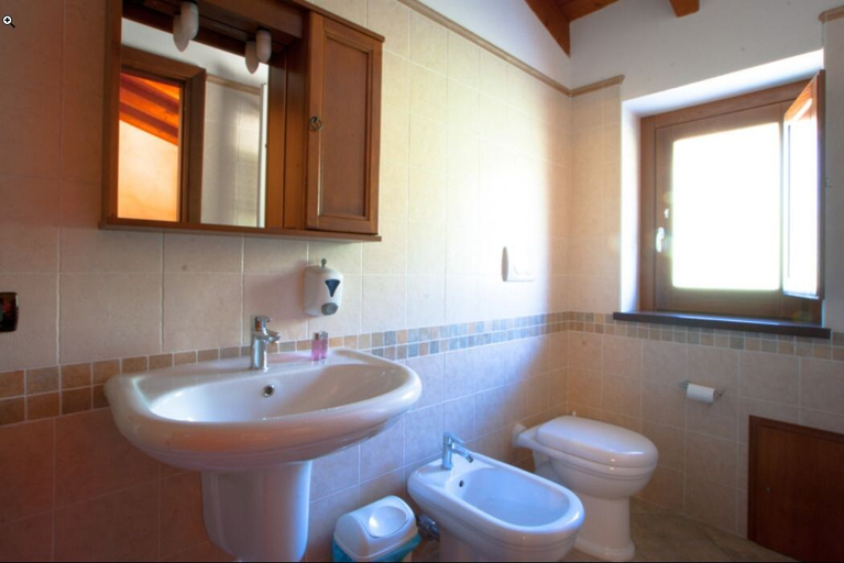 Bathroom, U Casinu da' Scala, Cosenza