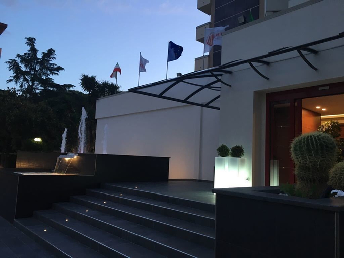 Exterior & Views 2, Domus Grand Hotel, Cosenza